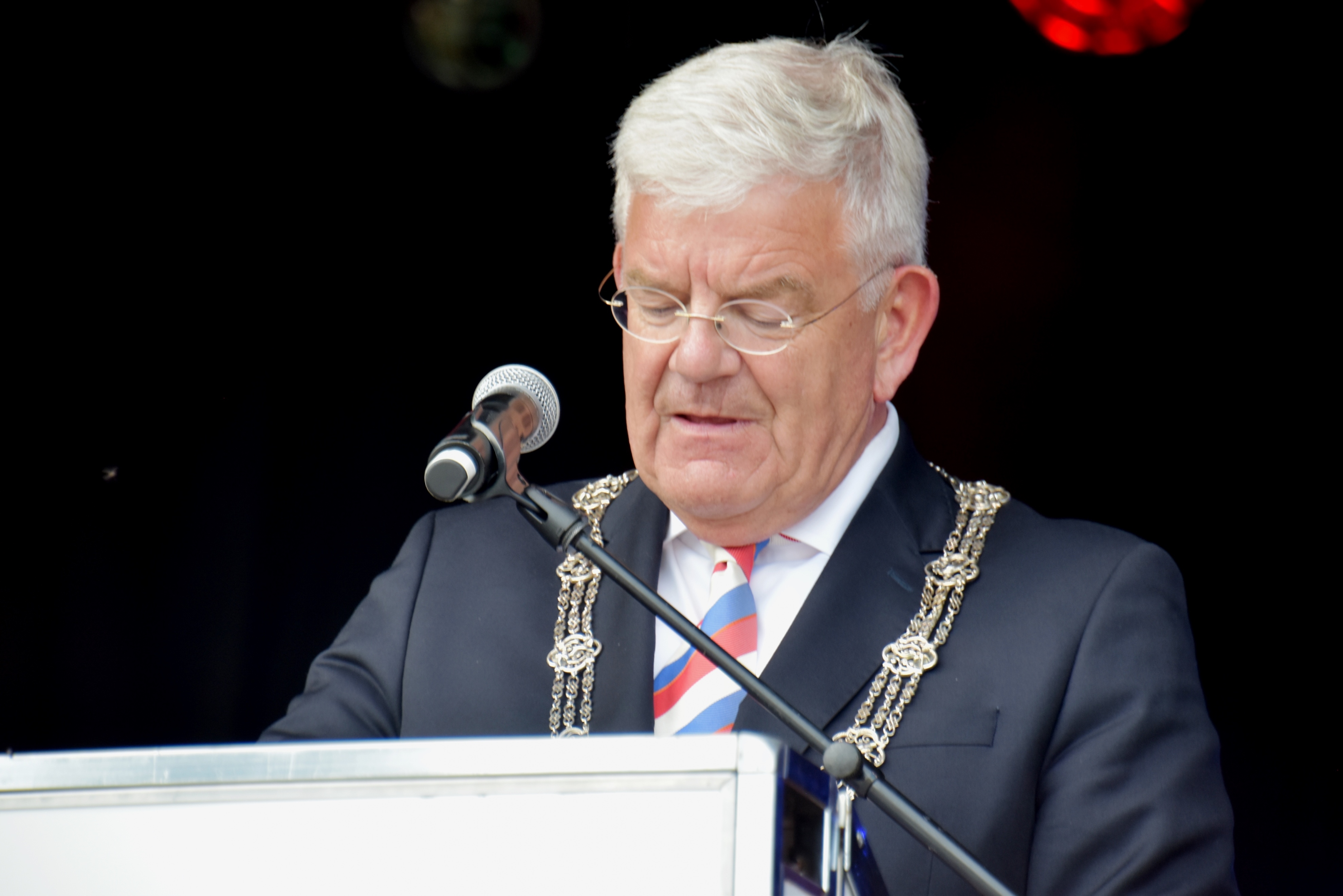 0 0BF106 Officiele opening door burgemeester Jan van Zanen