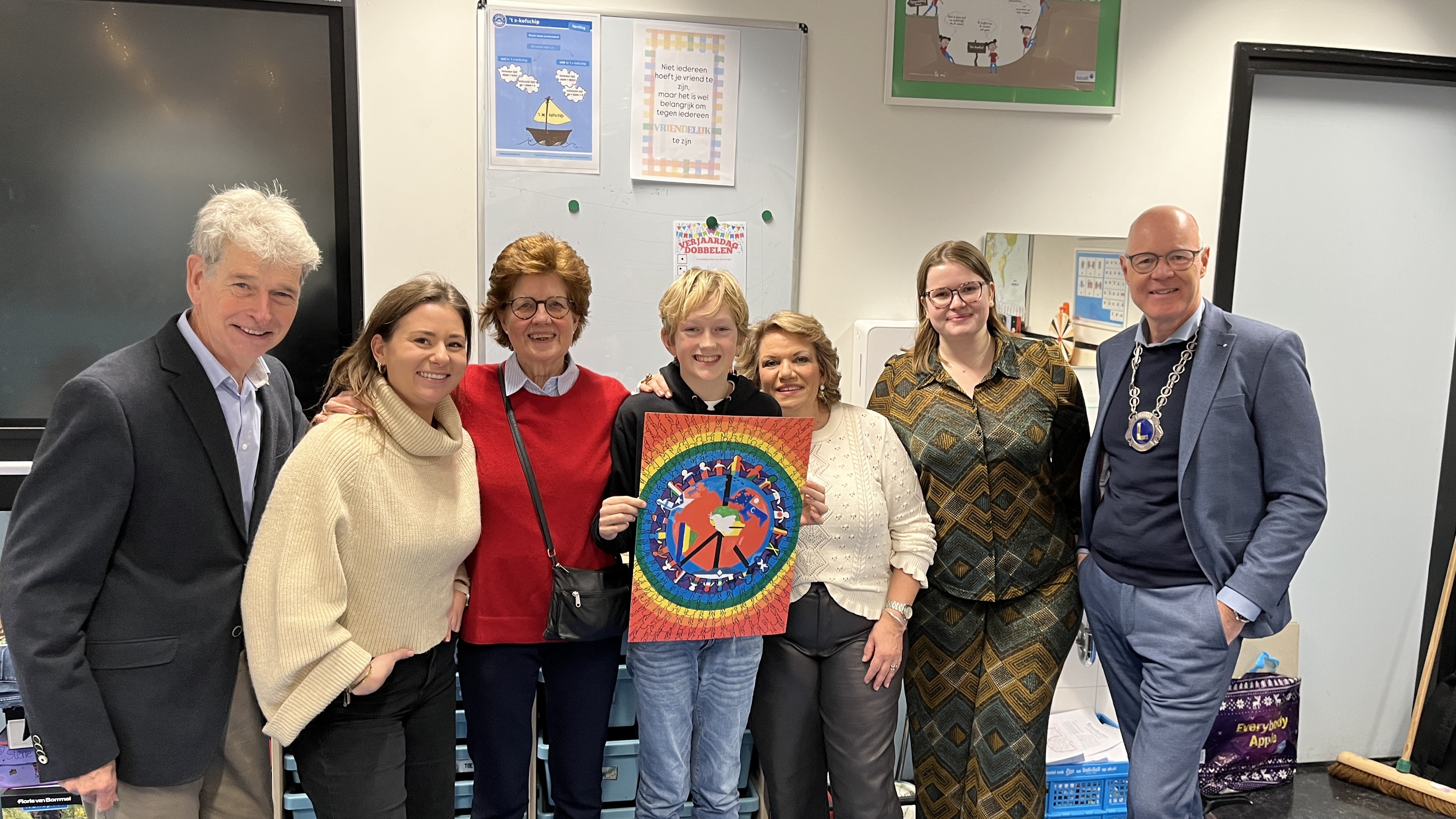 Laatste nieuws uit Leidschendam-Voorburg - Twee scholieren van Lusthofschool winnen Lions Peace Cont