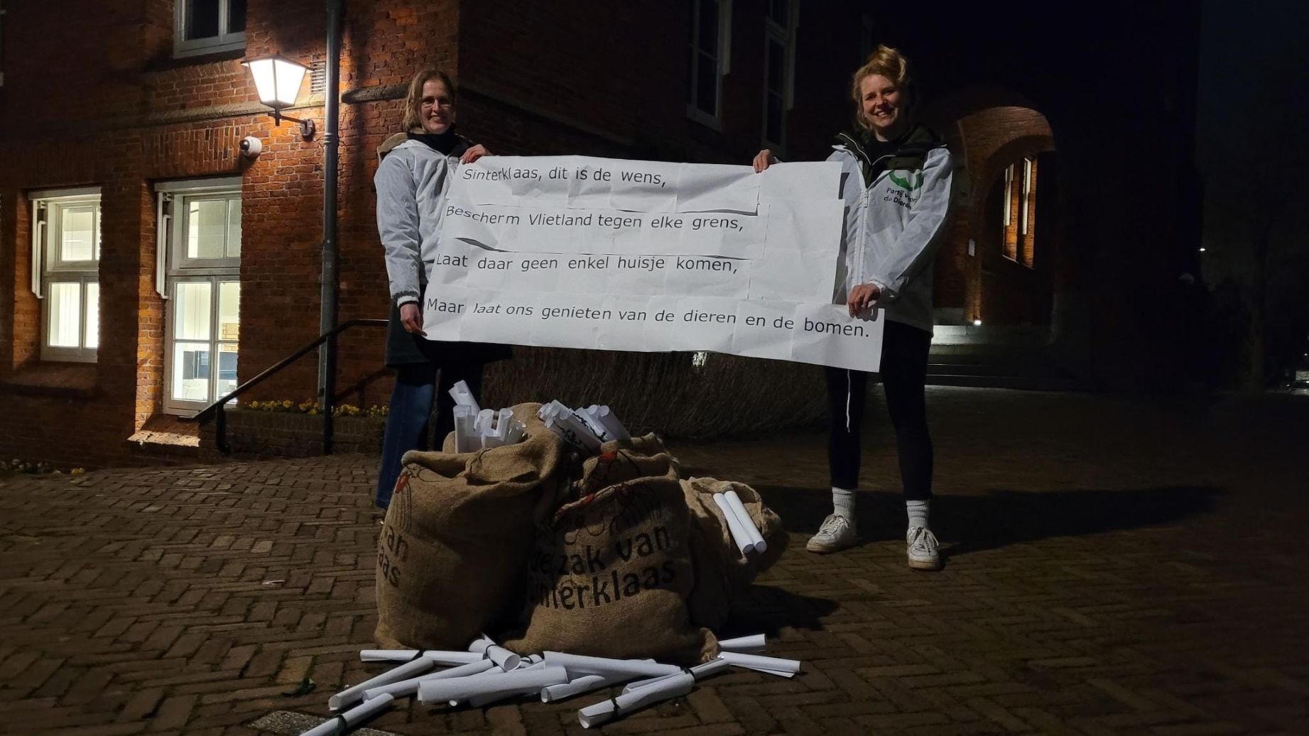 Laatste nieuws uit Leidschendam-Voorburg - Meer dan 60 gedichten vragen om behoud Vlietland