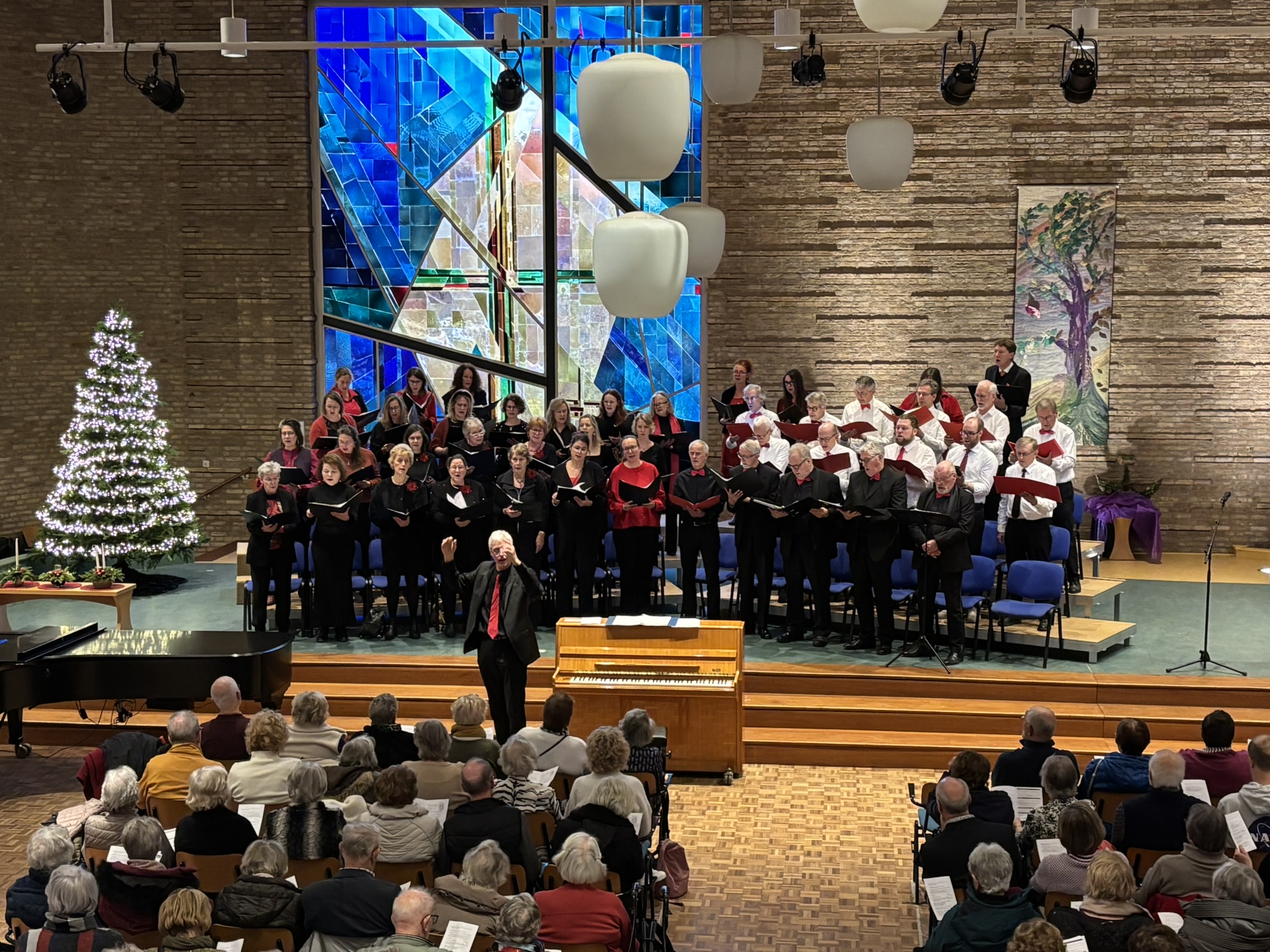 Laatste nieuws uit Leidschendam-Voorburg - Sprankelend Kerstconcert in de Koningkerk