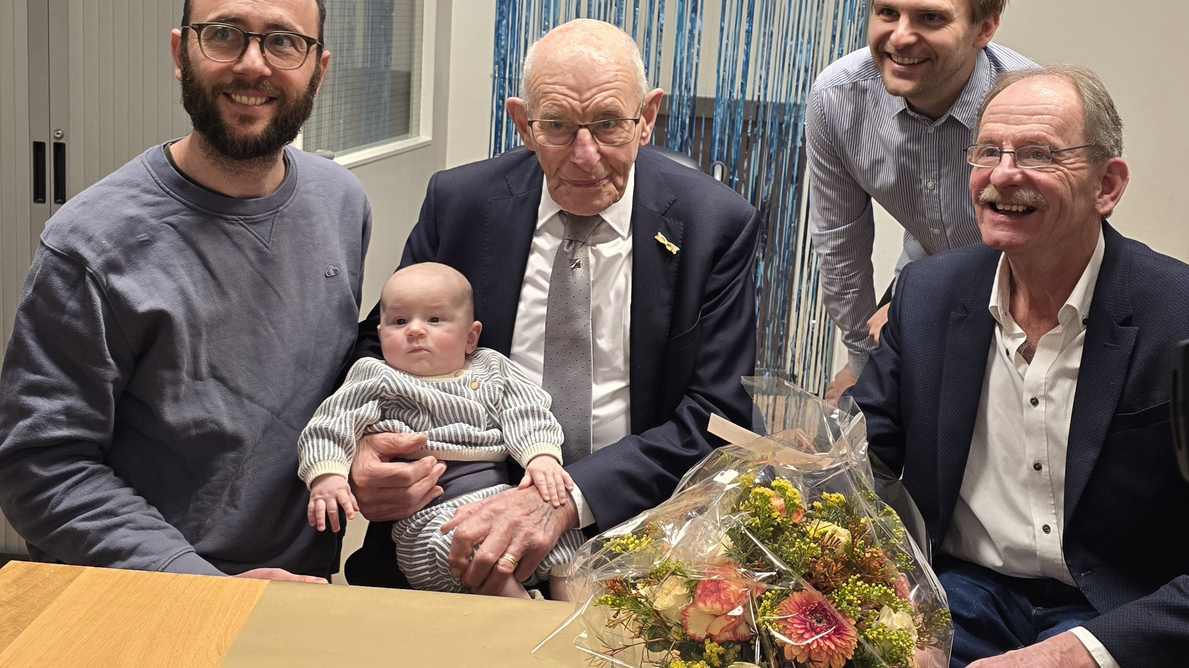 Laatste nieuws uit Leidschendam-Voorburg - Leo van Bohemen viert 100ste verjaardag