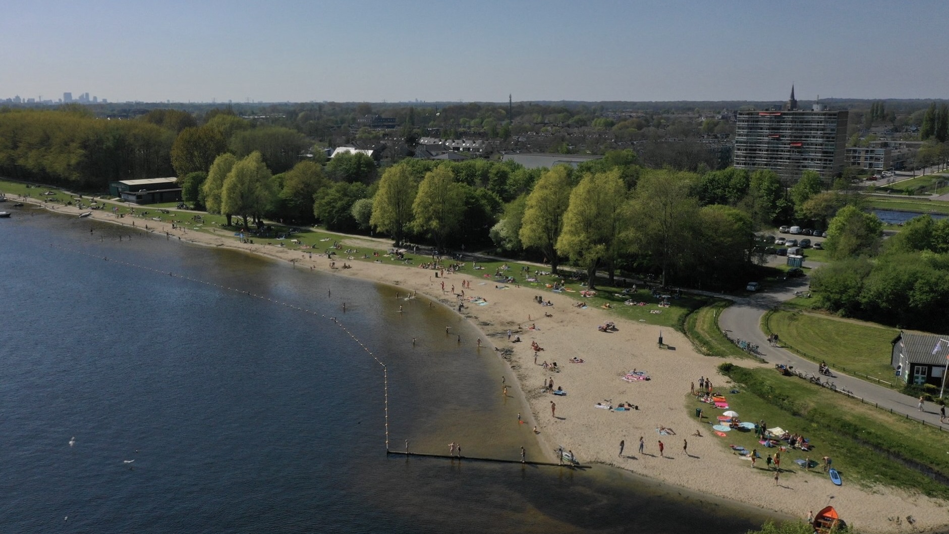 Laatste nieuws uit Leidschendam-Voorburg - Vlietland niet bebouwen? Daar hangt een stevig prijskaart