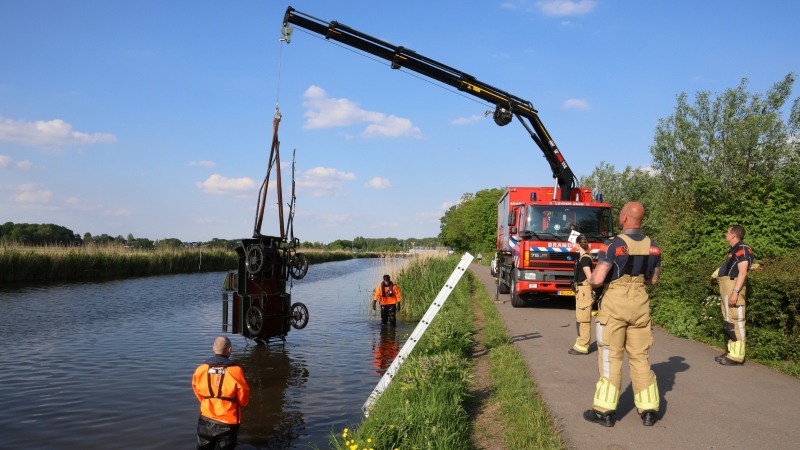 Paard te water 16bij9 NOG KLEINER 1KJ 8750