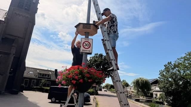 Laatste nieuws uit Leidschendam-Voorburg - Bewonersinitiatief zorgt voor vijf nieuwe bijenkasten in 