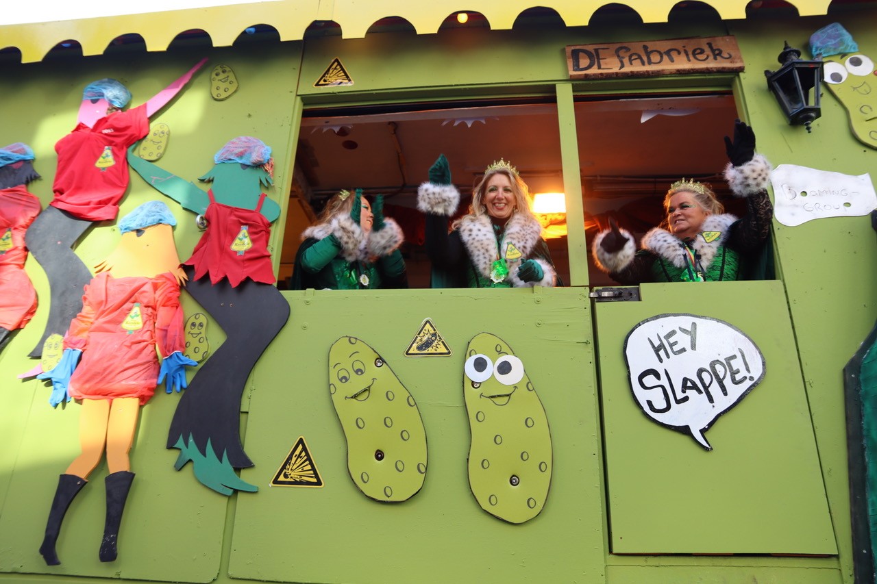 praalwagen Damlaanjpg F.M. van den Bergh